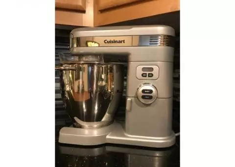 Cuisinart 1,000 Watt Stand Mixer